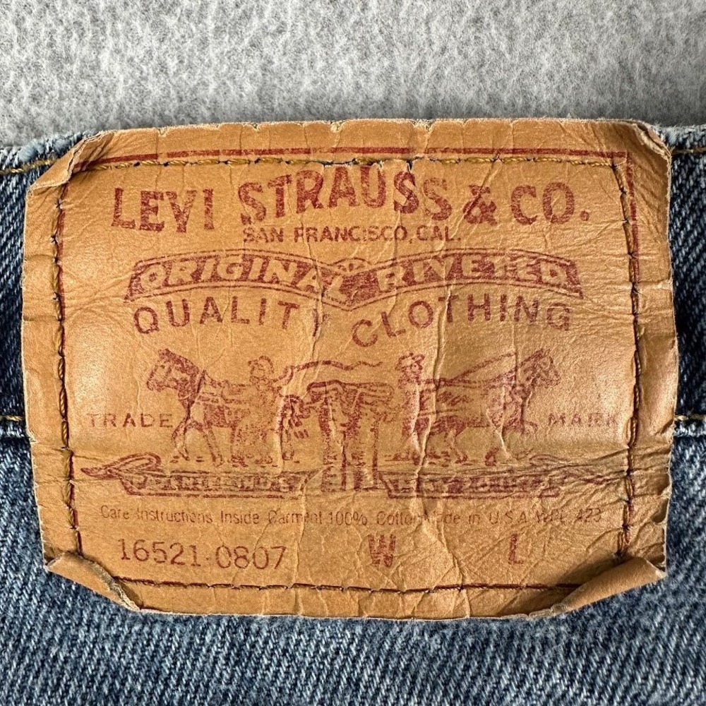 Vintage Levis Medium Shorts High Rise Denim Wash Jorts Made in USA 90s - Picture 6 of 7